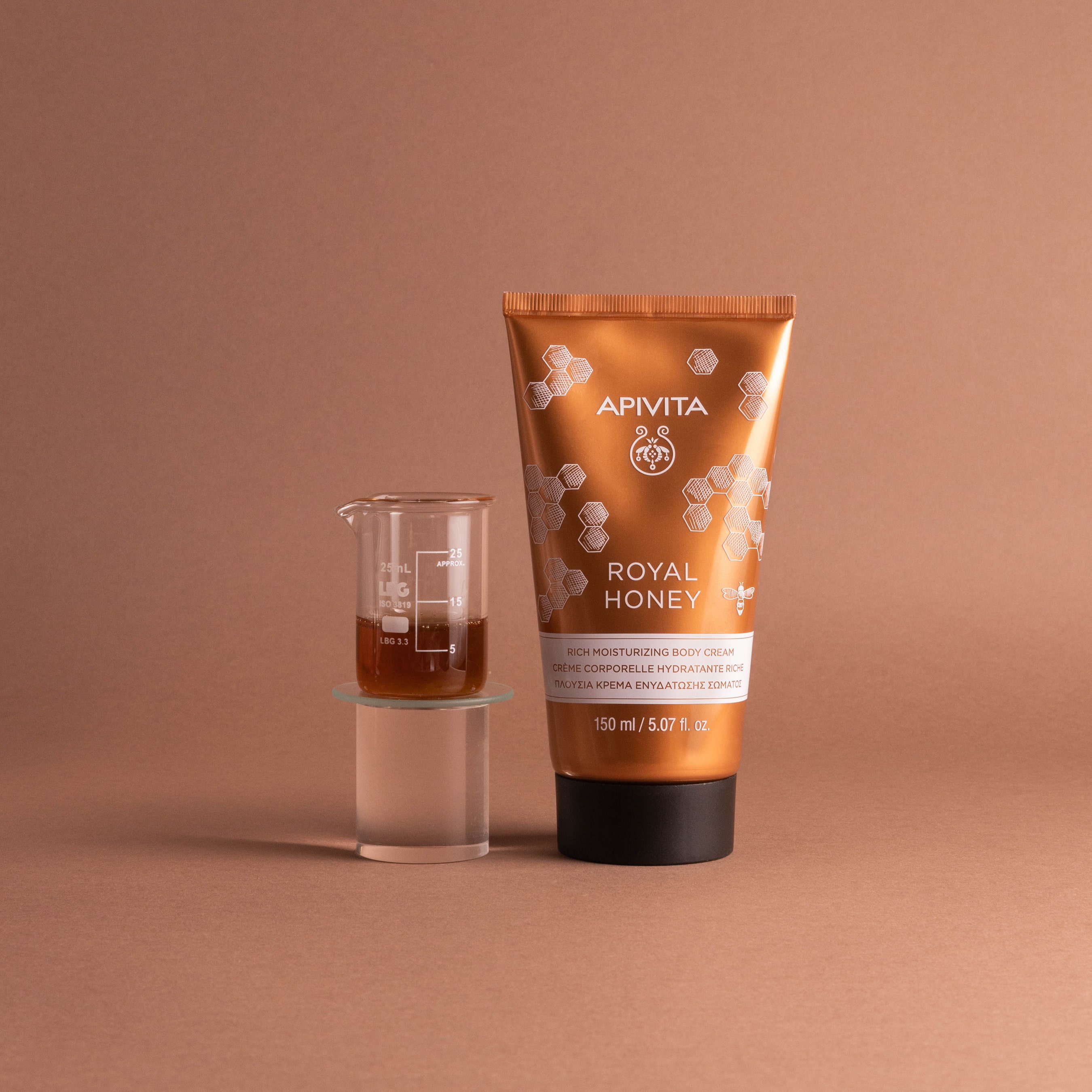 APIVITA - ROYAL HONEY Πλούσια Κρέμα Ενυδάτωσης Σώματος - 150ml